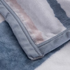 顶瓜瓜贵妃绒毯（简约条纹） DGGT1018（新疆，西藏，青海，甘肃，宁夏，云南不发货）