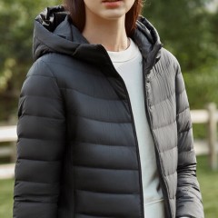波司登 柔肤亲暖羽绒服女连帽无毛短款 B10131002 黑色8056/雾镜蓝5457  155-200 可选下单备注颜色尺码