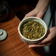 老陆茶社 2022白茶-清明牡丹散茶-牧云礼盒 250g