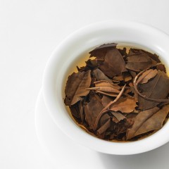 老陆茶舍 2016老白茶-寿眉-方片礼盒 150g