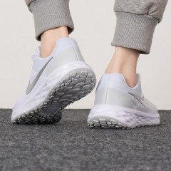 耐克NIKE 透气耐磨休闲运动鞋 DC3729-101 白/银 36-39 可选下单备注尺码