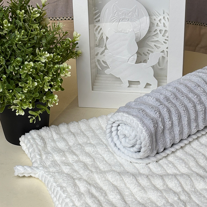 J-【热评100+】罗曼罗兰 舒柔毛浴巾三件套 礼盒套装珊瑚绒浴巾毛巾三件套 灰白双色可选 伴手礼回礼 员工生日福利 企业年会福利 赠精美礼袋 售完下架 灰色