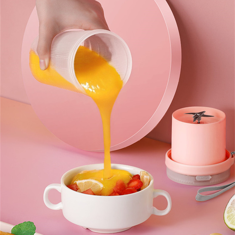 J-欧博思 榨汁机  家用迷你便携式榨汁杯  果汁机  多功能料理机  搅拌机  充电式果汁杯  小巧便携容量300ml   型号XLG-926 条纹款-粉色