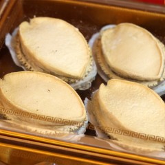 首粮鲜灵岛--知味山海六拼礼盒海参鲍鱼羊肚菌虫草花鱼胶干贝253g  6976389953357