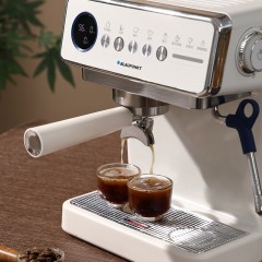 蓝宝（BLAUPUNKT）咖啡机家用意式半自动压力式咖啡机20Bar高压萃取可打奶泡 BP-KF65E 6976908862863